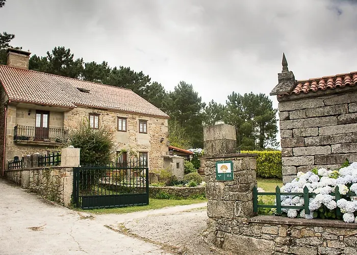 Casal De Cereixo * Tufiones